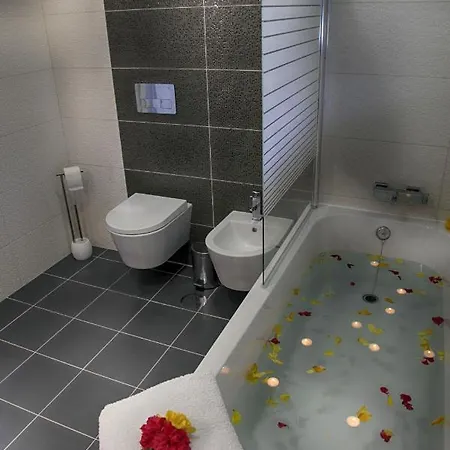 Celestine Piscine Portimao Algarve Wifi Villa Lagos